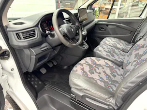 Renault Trafic 2.0 dCi 150 ADVANCE L2H2