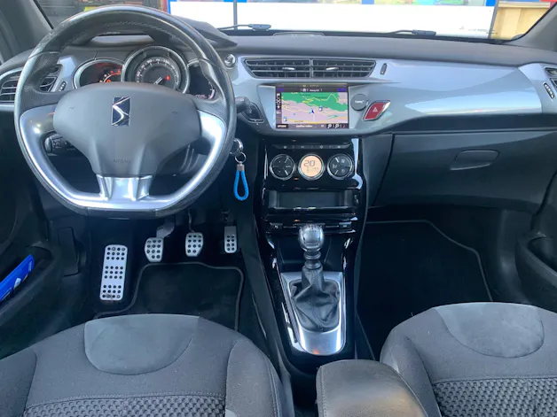 DS Automobiles AUTOMOBILES DS 3 1.6 BlueHDi Sport Chic Plus