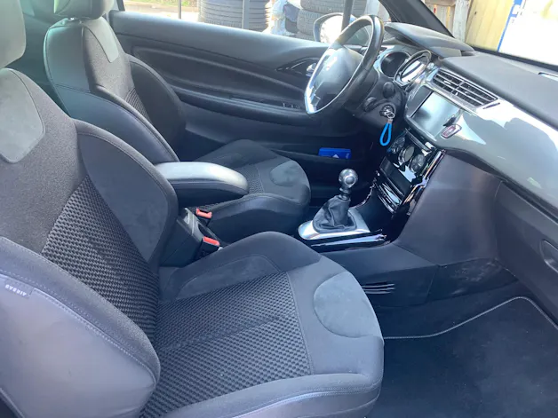DS Automobiles AUTOMOBILES DS 3 1.6 BlueHDi Sport Chic Plus