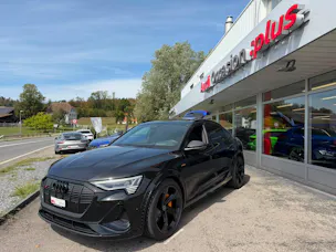 AUDI e-tron S Sportback quattro