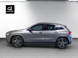 Mercedes-Benz GLA 220 4Matic 8G-DCT
