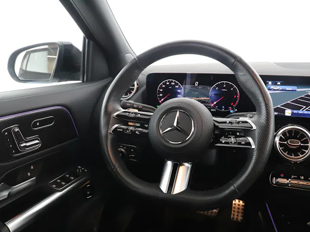 MERCEDES-BENZ GLA 220d 4Matic 8G-DCT