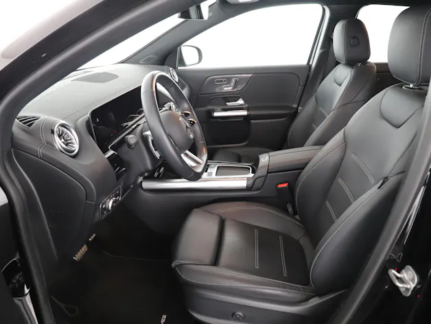 MERCEDES-BENZ GLA 220d 4Matic 8G-DCT