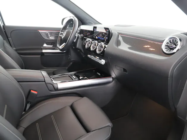 MERCEDES-BENZ GLA 220d 4Matic 8G-DCT