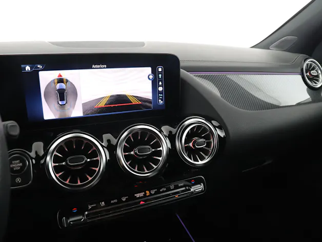 MERCEDES-BENZ GLA 220d 4Matic 8G-DCT