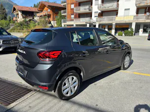 Dacia Sandero 90 Expression CVT