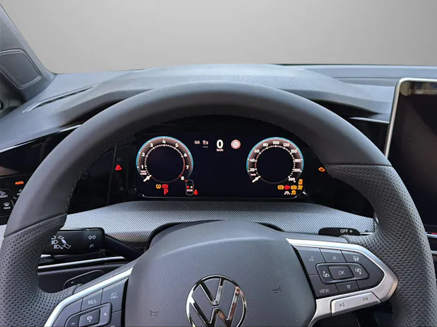 VW Golf 1.5 e TSI mHEV R-Line DSG