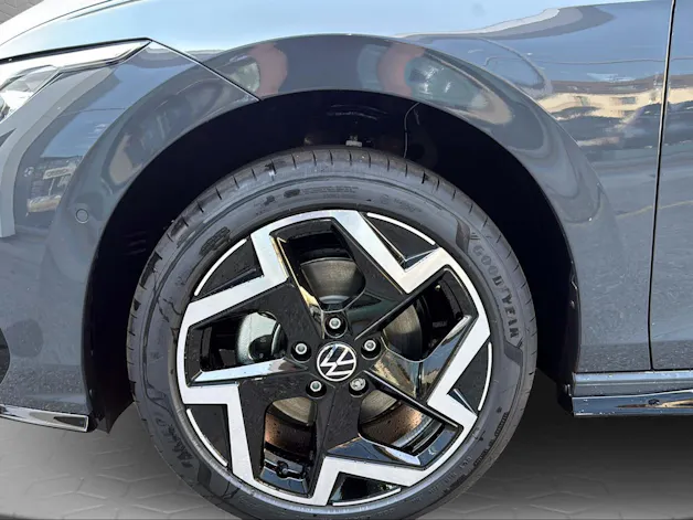 VW Golf 1.5 e TSI mHEV R-Line DSG