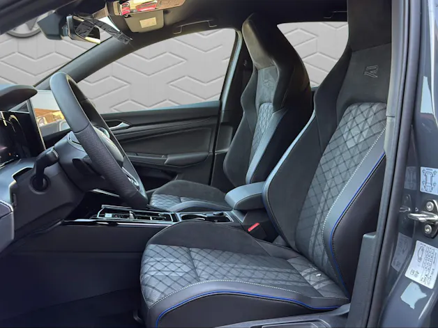 VW Golf 1.5 e TSI mHEV R-Line DSG