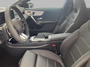 Mercedes-Benz CLA 35 AMG - SB - DISTRONIC / 360 Grad Kamera
