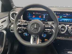 Mercedes-Benz CLA 35 AMG - SB - DISTRONIC / 360 Grad Kamera