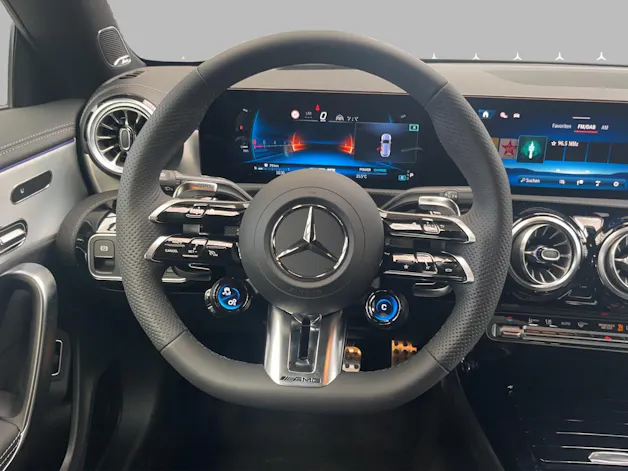 Mercedes-Benz CLA 35 AMG - SB - DISTRONIC / 360 Grad Kamera