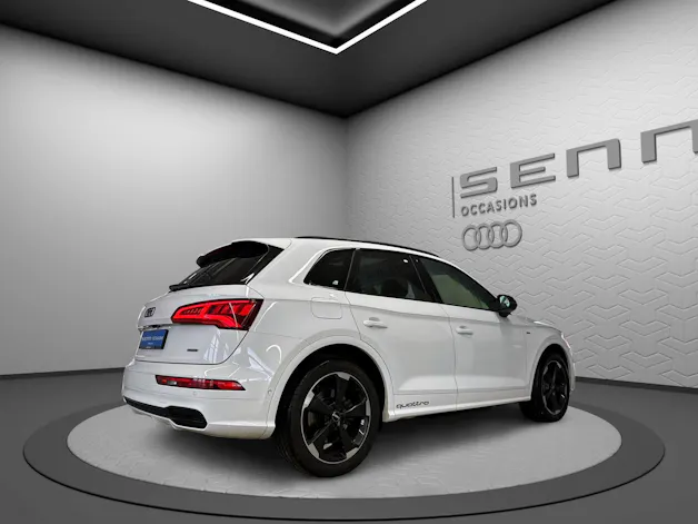 AUDI Q5 2.0 TDI sport quattro S-tronic