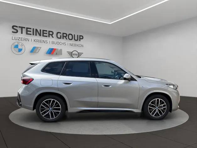 BMW iX1 xDrive 30 M Sport