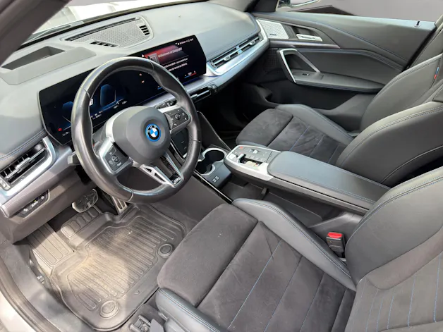 BMW iX1 xDrive 30 M Sport