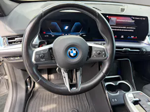 BMW iX1 xDrive 30 M Sport