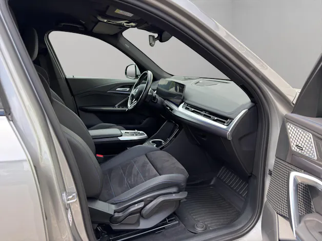 BMW iX1 xDrive 30 M Sport