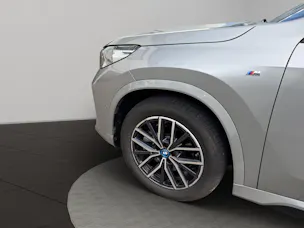 BMW iX1 xDrive 30 M Sport