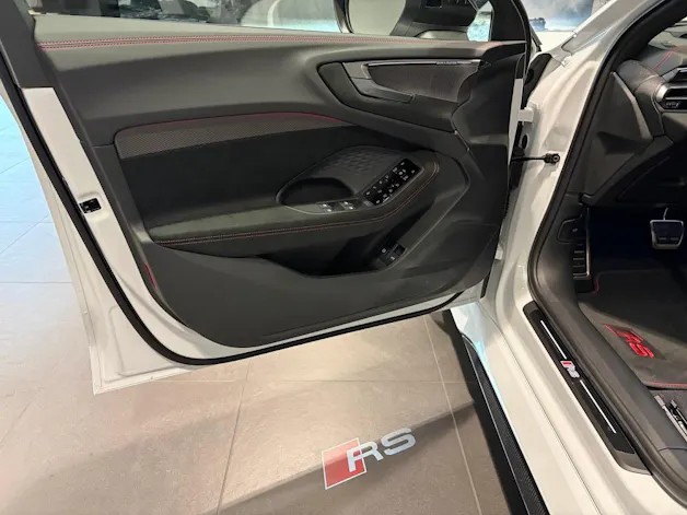 Audi RS 5 Avant TFSI 470 kW Tiptronic quattro