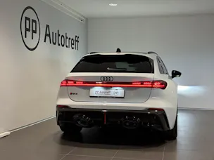 Audi RS 5 Avant TFSI 470 kW Tiptronic quattro