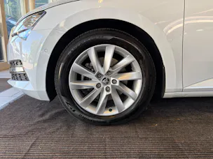 Škoda Superb Combi 2.0 TDi Style 4x4 DSG | CH Fahrzeug | mySkoda Pack | Kessy | Belüftete Sitz | DAB+ | Navi Columbus 9.2" |