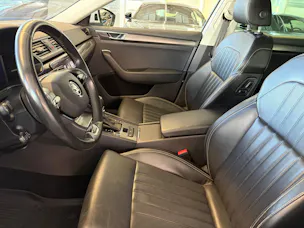 Škoda Superb Combi 2.0 TDi Style 4x4 DSG | CH Fahrzeug | mySkoda Pack | Kessy | Belüftete Sitz | DAB+ | Navi Columbus 9.2" |