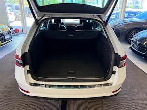 Škoda Superb Combi 2.0 TDi Style 4x4 DSG | CH Fahrzeug | mySkoda Pack | Kessy | Belüftete Sitz | DAB+ | Navi Columbus 9.2" |