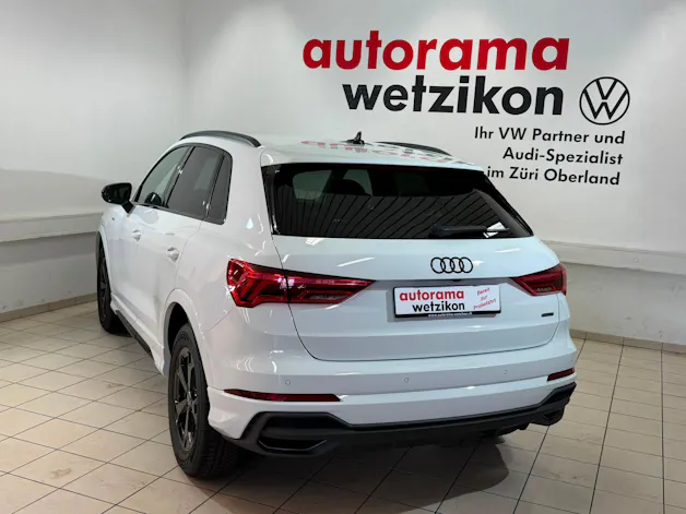 Audi Q3 45 TFSI S line quattro S-tronic