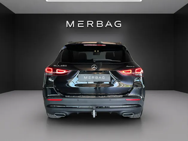 Mercedes-Benz GLA 250 AMG Line 4Matic