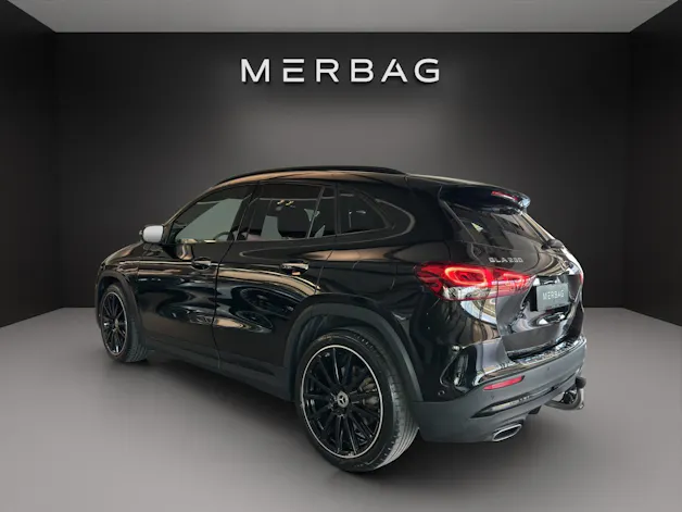 Mercedes-Benz GLA 250 AMG Line 4Matic