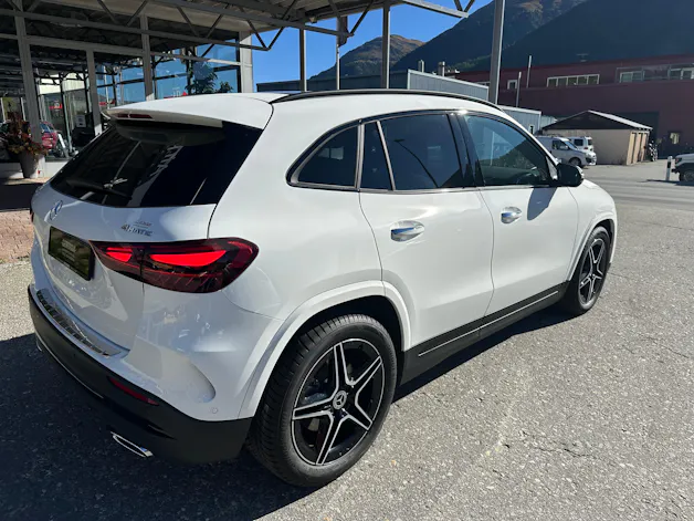 Mercedes-Benz GLA 220 AMG Line 4matic