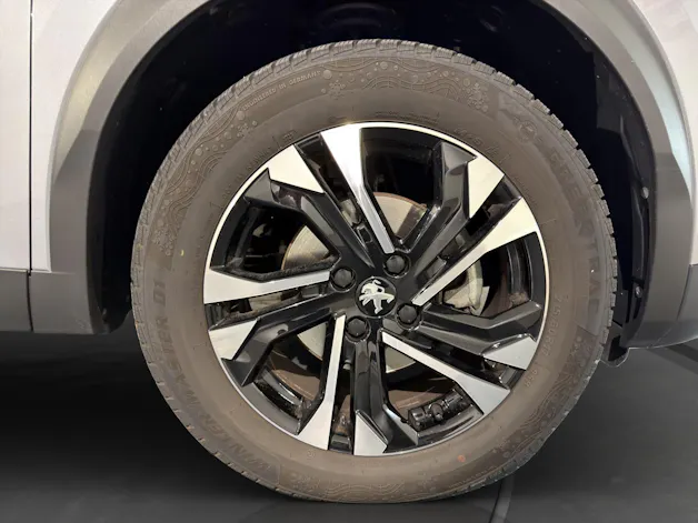 Peugeot 2008 1.2 PureTech Allure Pack EAT8