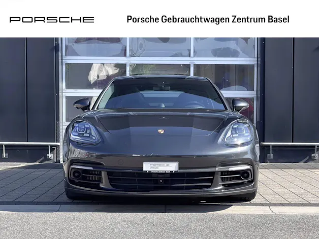 PORSCHE Panamera 4 E-Hybrid