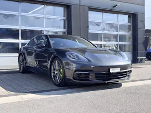 Porsche Panamera 4 E-Hybrid