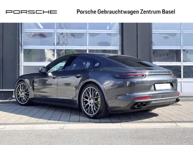 PORSCHE Panamera 4 E-Hybrid