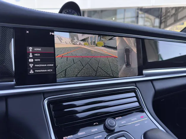PORSCHE Panamera 4 E-Hybrid