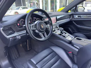 Porsche Panamera 4 E-Hybrid