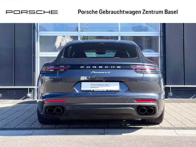 PORSCHE Panamera 4 E-Hybrid