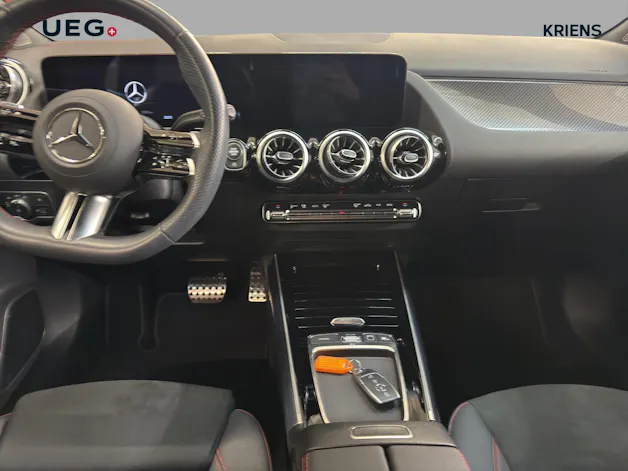 Mercedes-Benz B 200 - AMG / DISTRONIC / 360 Grad Kamera / AHK