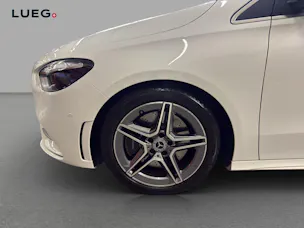 Mercedes-Benz B 200 - AMG / DISTRONIC / 360 Grad Kamera / AHK