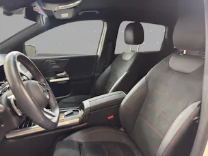 Mercedes-Benz B 200 - AMG / DISTRONIC / 360 Grad Kamera / AHK