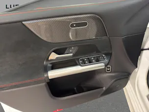Mercedes-Benz B 200 - AMG / DISTRONIC / 360 Grad Kamera / AHK