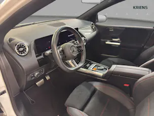 Mercedes-Benz B 200 - AMG / DISTRONIC / 360 Grad Kamera / AHK