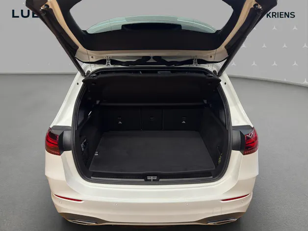Mercedes-Benz B 200 - AMG / DISTRONIC / 360 Grad Kamera / AHK