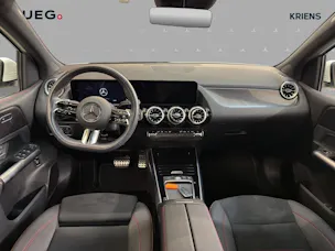 Mercedes-Benz B 200 - AMG / DISTRONIC / 360 Grad Kamera / AHK