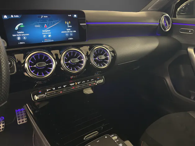 Mercedes-Benz A 200 AMG Line 7G-DCT