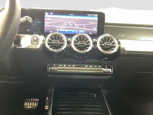 Mercedes-Benz GLB 220 AMG Line 4MATIC
