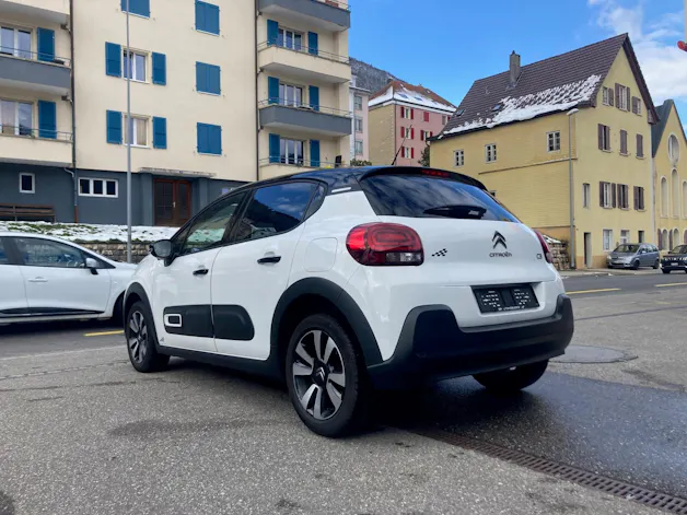 Citroën C3 1.2i PT Swiss Ed. EAT6