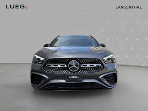 Mercedes-Benz GLA 250 4Matic 8G-DCT Swiss Star