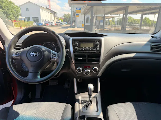 Subaru Forester 2.0X Swiss Special Automatic